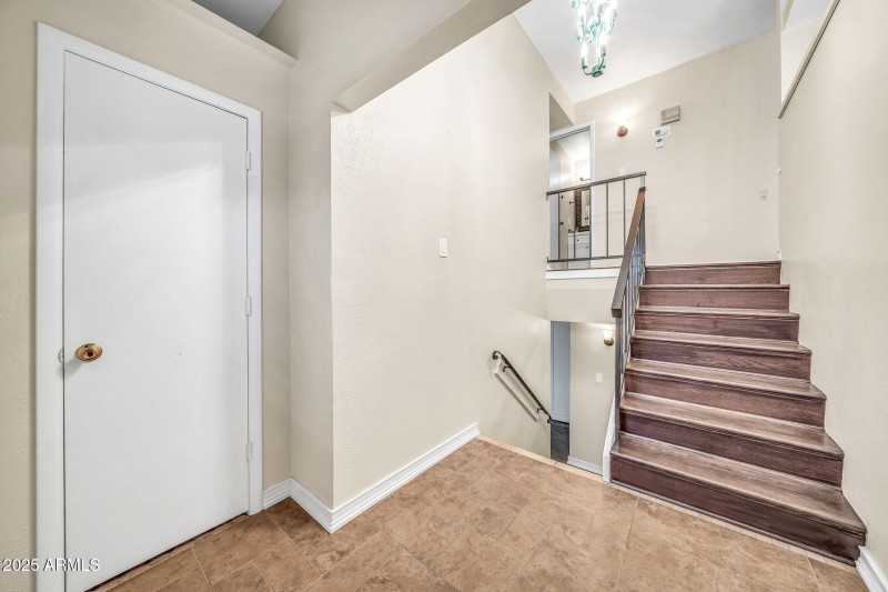 3821 W Danbury Dr-10