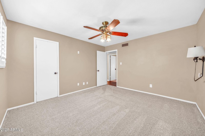 3821 W Danbury Dr-22