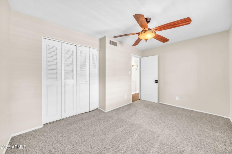 3821 W Danbury Dr-25