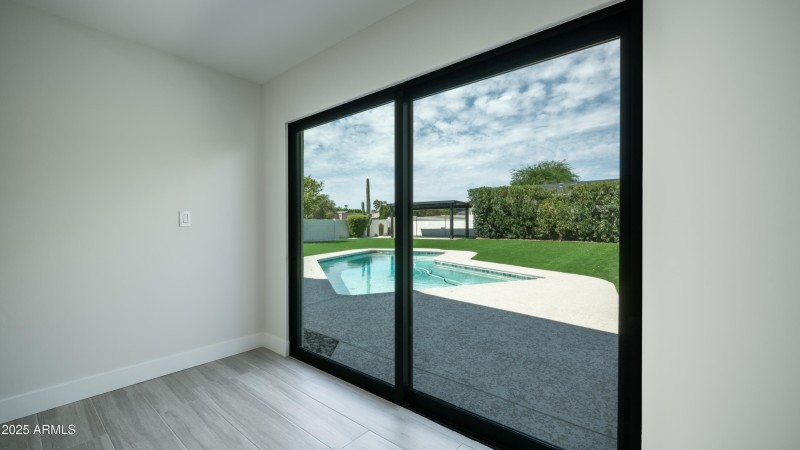 8302 E. Lincoln Dr-41