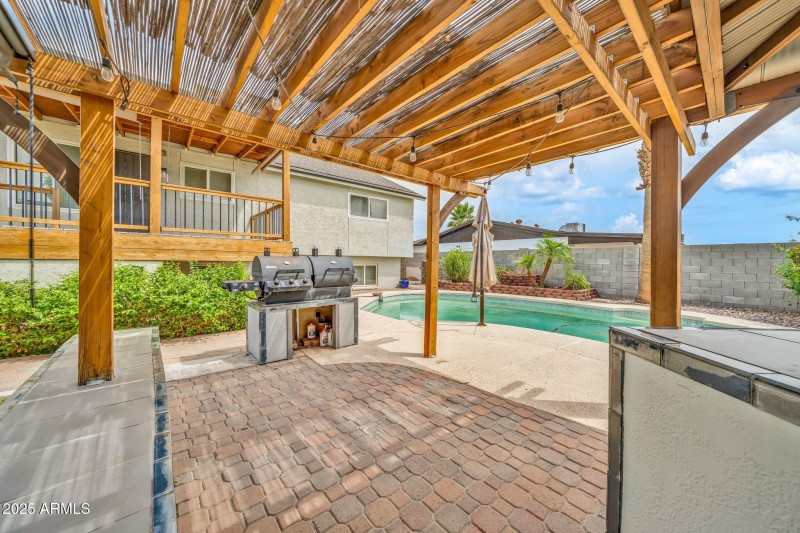 3821 W Danbury Dr-37