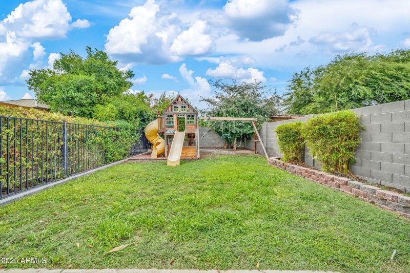 3821 W Danbury Dr-47