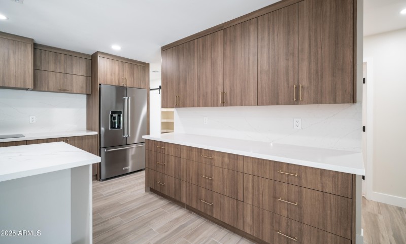 8302 E. Lincoln Dr-43