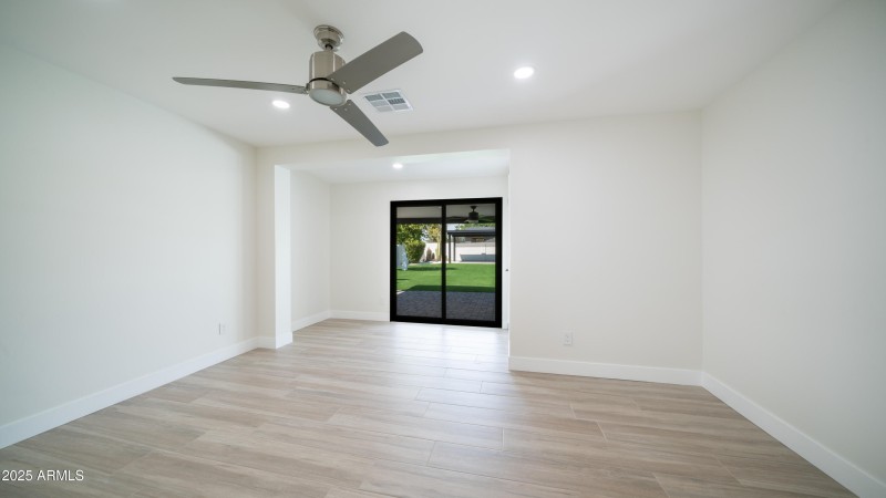 8302 E. Lincoln Dr-47