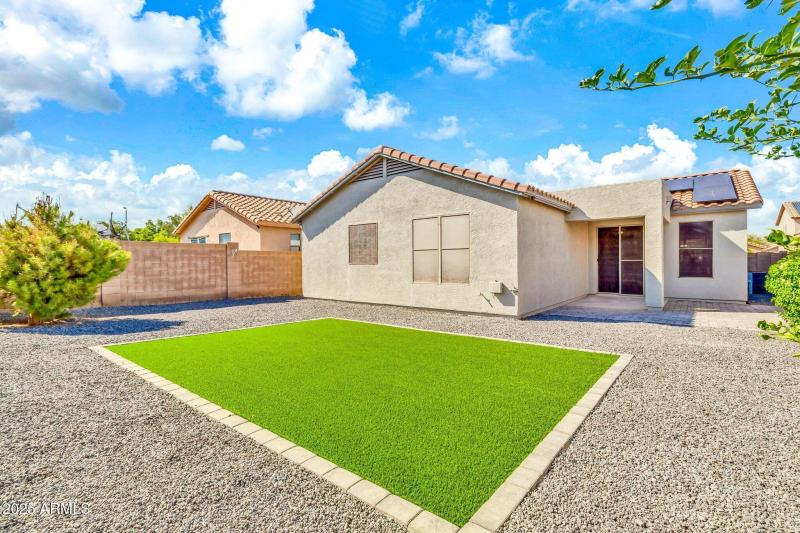 2237 W Agrarian Hills Dr-37