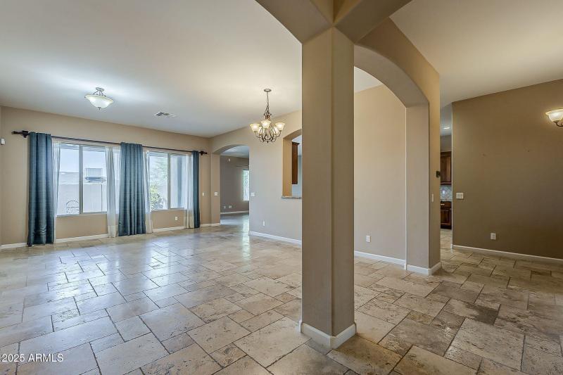 7-web-or-mls-Hazel-7