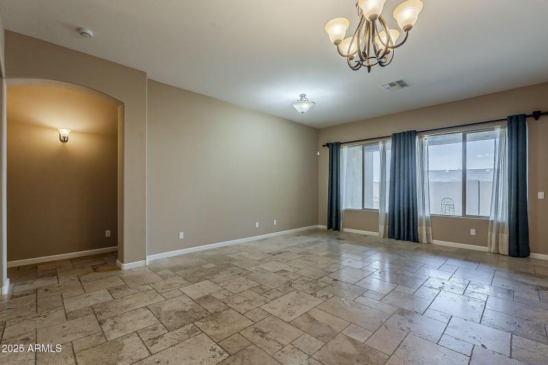 9-web-or-mls-Hazel-9