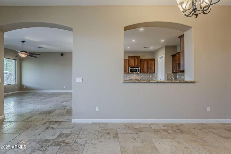 11-web-or-mls-Hazel-11