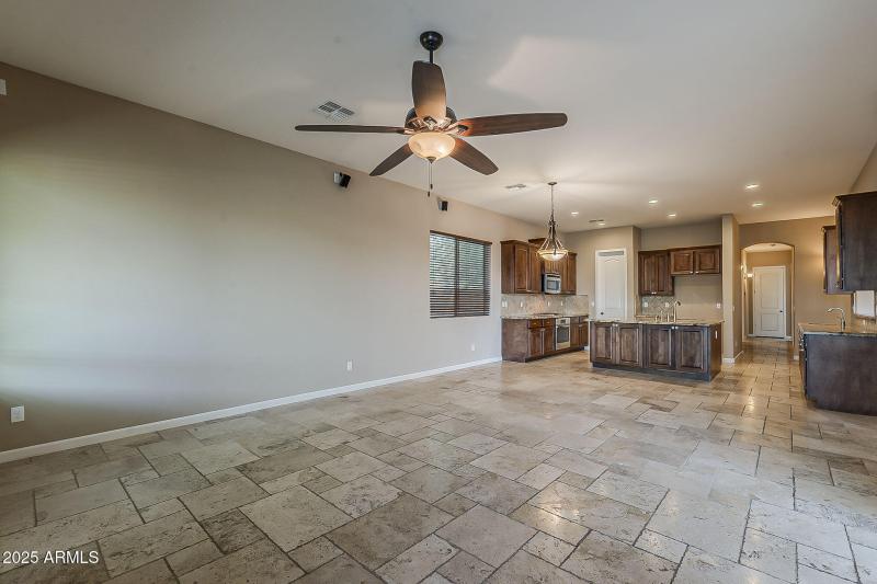 12-web-or-mls-Hazel-12