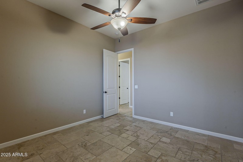 33-web-or-mls-Hazel-33