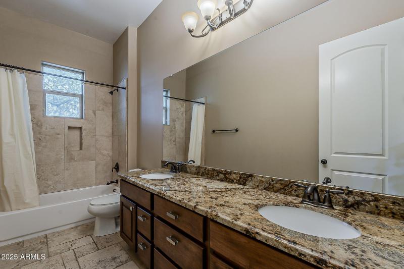 35-web-or-mls-Hazel-35