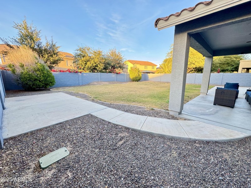 198508B6-AD5D-4E1F-B95C-9A8CF4E38B55