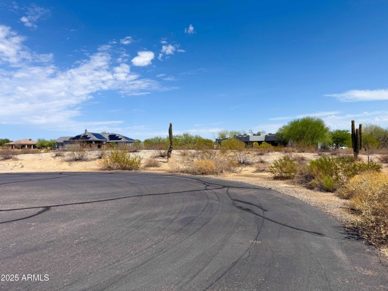 Property in cul-de-sac