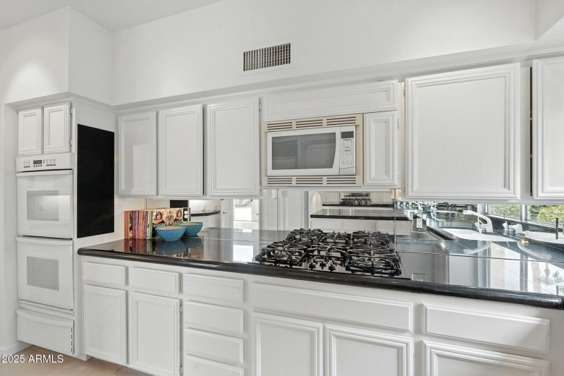 10-web-or-mls-Palmaritas-10