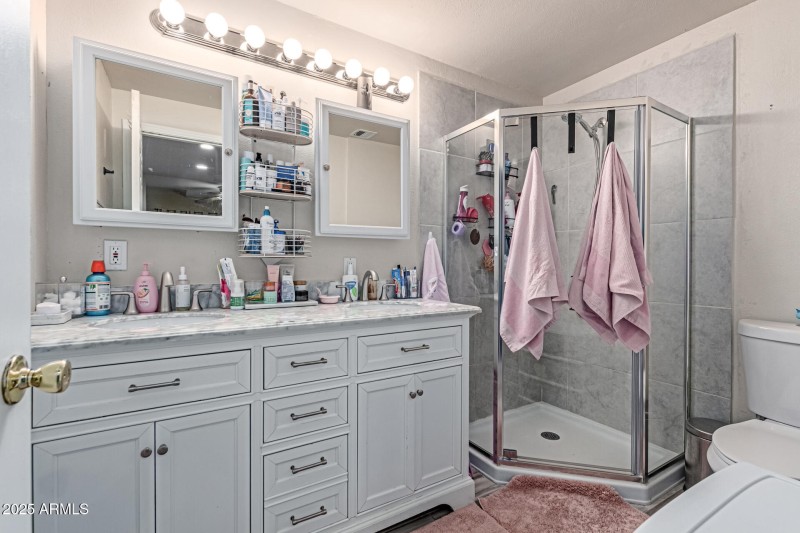 Guest House Masterbath