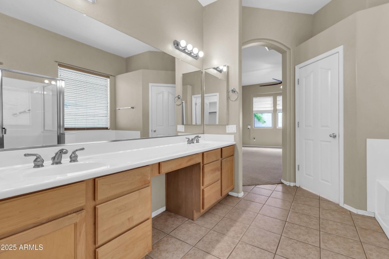 2134 E Springfield Pl-22