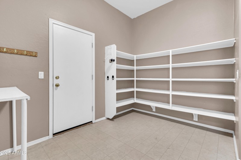 2134 E Springfield Pl-30