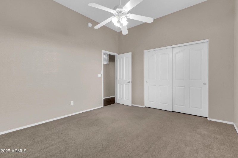 2134 E Springfield Pl-32