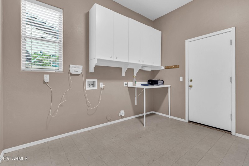 2134 E Springfield Pl-34