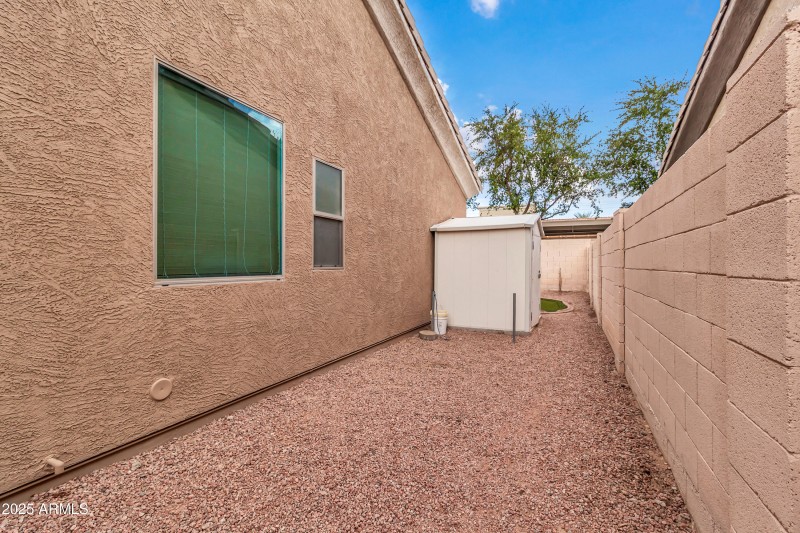 2134 E Springfield Pl-43