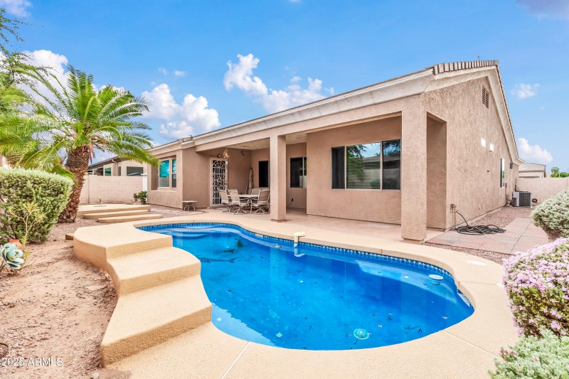 2134 E Springfield Pl-46