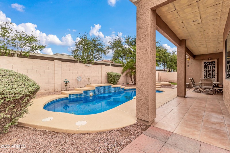 2134 E Springfield Pl-47