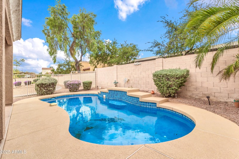 2134 E Springfield Pl-49