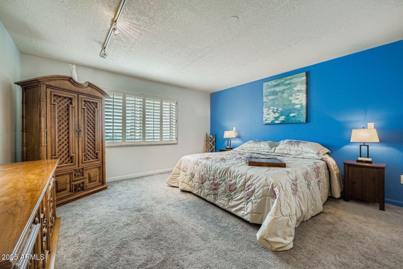 Primary Bedroom/Split