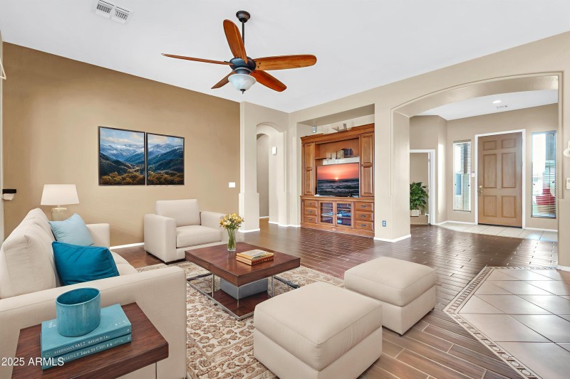 2134 E Springfield Pl VS 2