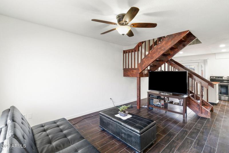 22-web-or-mls-8C9A1023