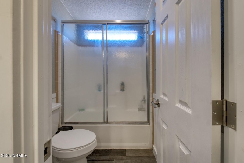 082042-1321 East Morris Lane