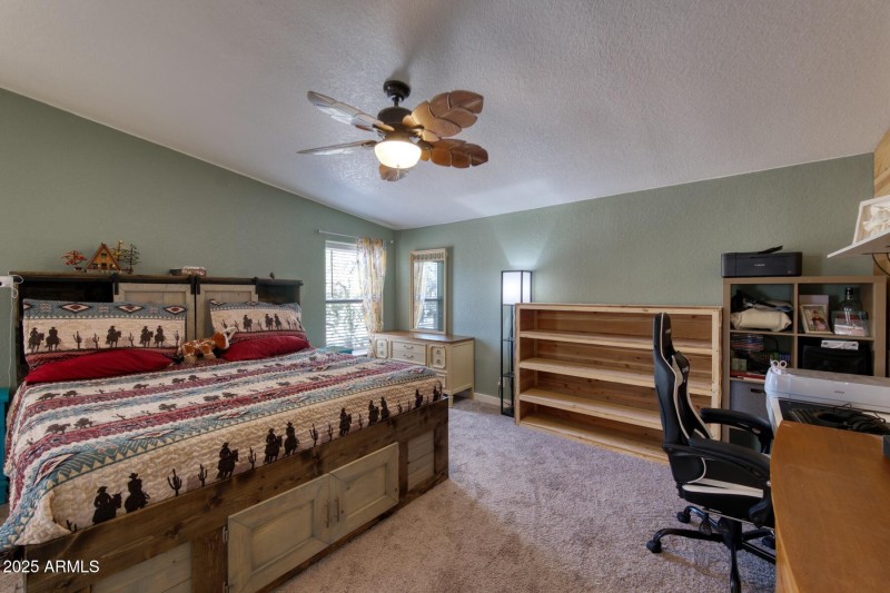 082146-1321 East Morris Lane