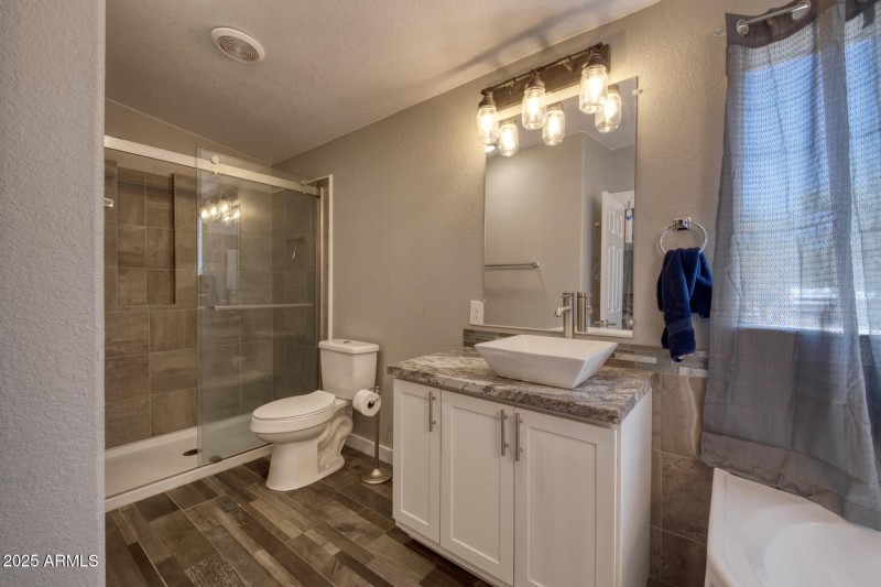 082191-1321 East Morris Lane