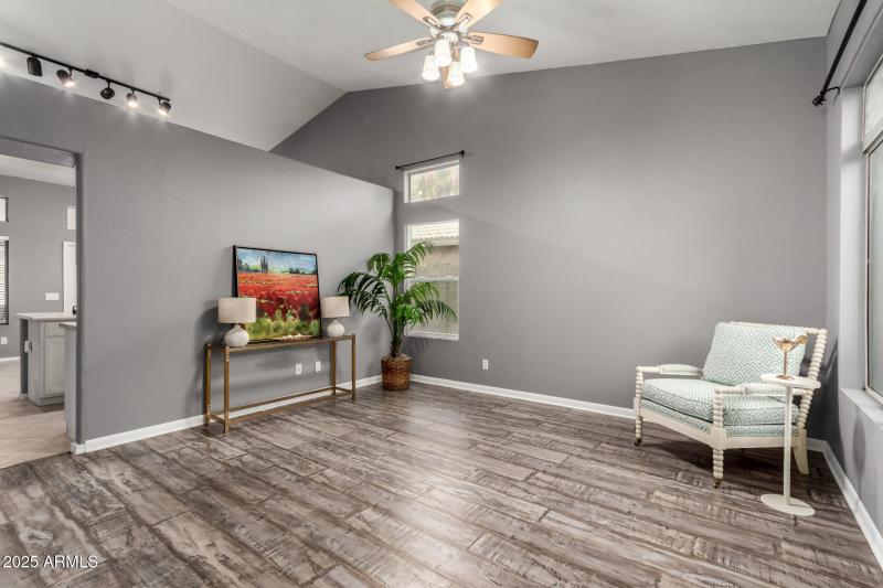 08 Rock living room 1