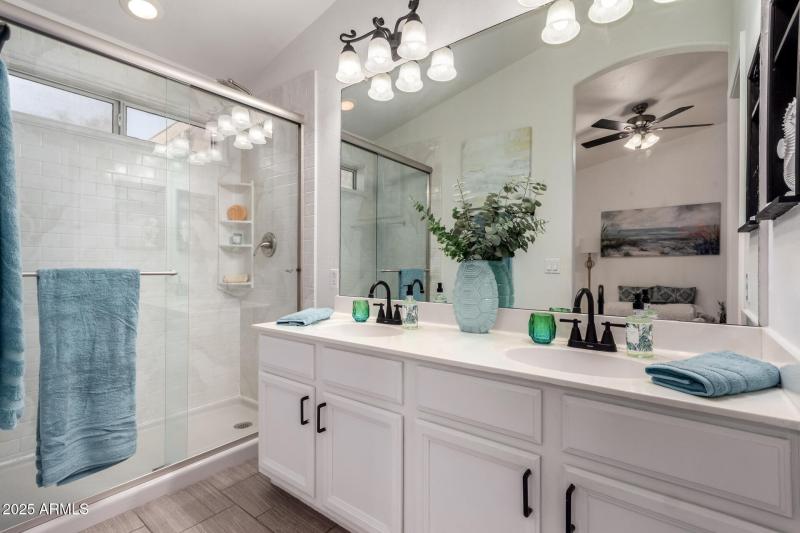 22 Rock Primary Bath