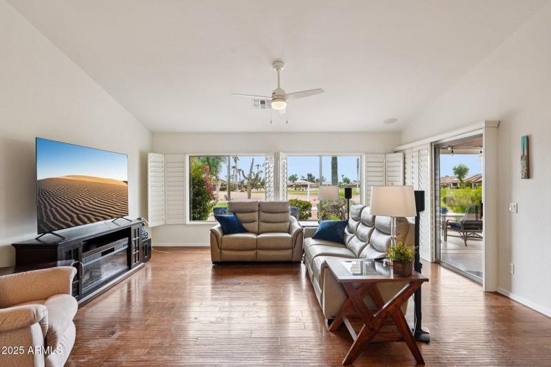 10-web-or-mls-W Vale Dr-S0509-010