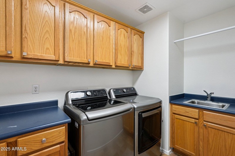 19-web-or-mls-W Vale Dr-S0509-019