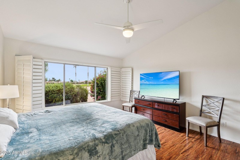 23-web-or-mls-W Vale Dr-S0509-023