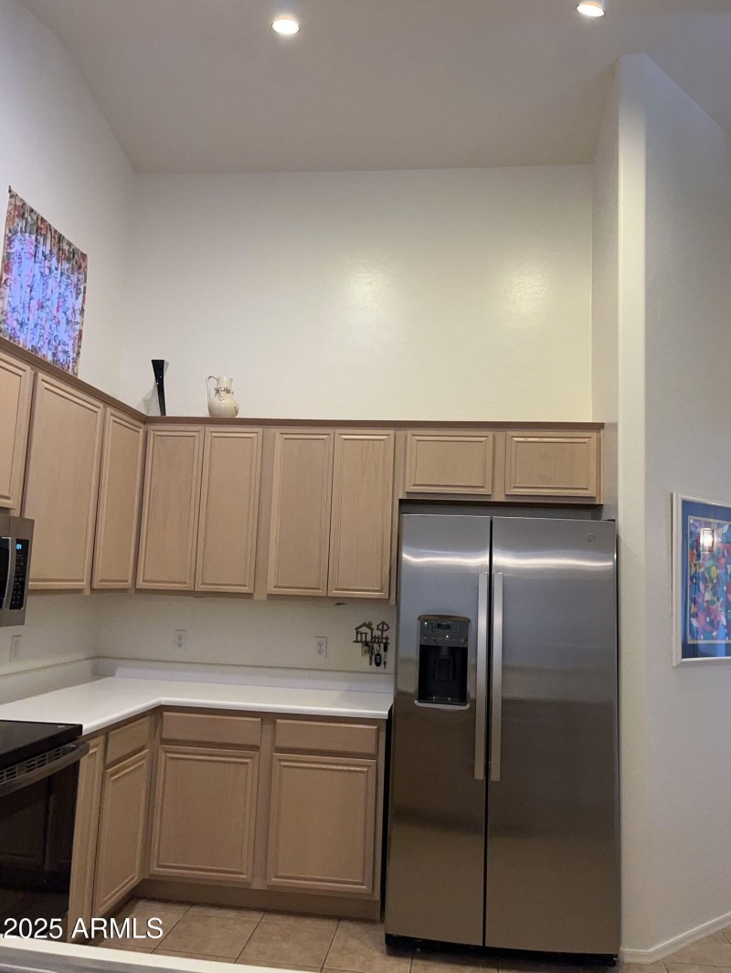 9 Kitchen - refrigerator side