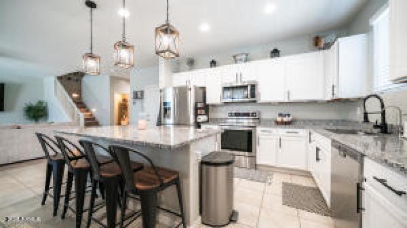 20250331041453465221000000