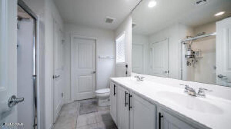 20250331041453887845000000