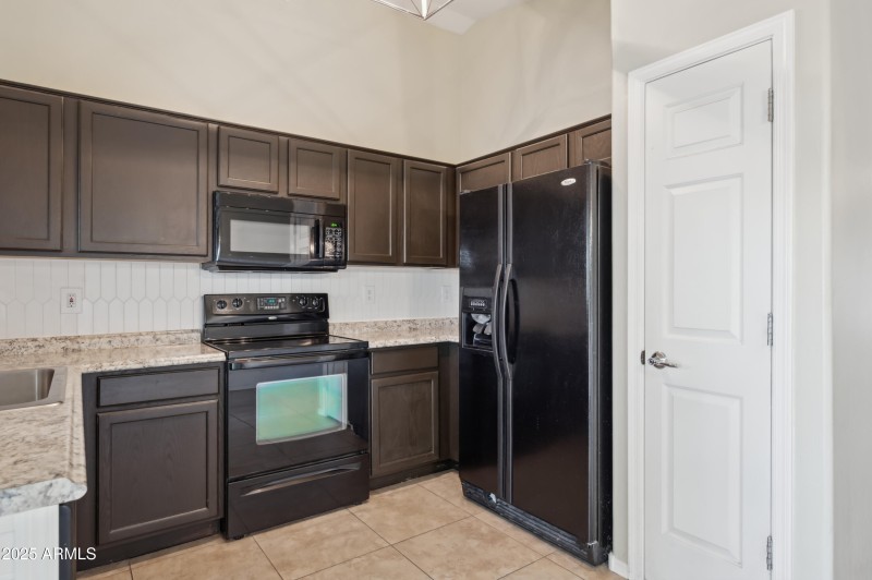 9-print-15012-w-caribbean-ln