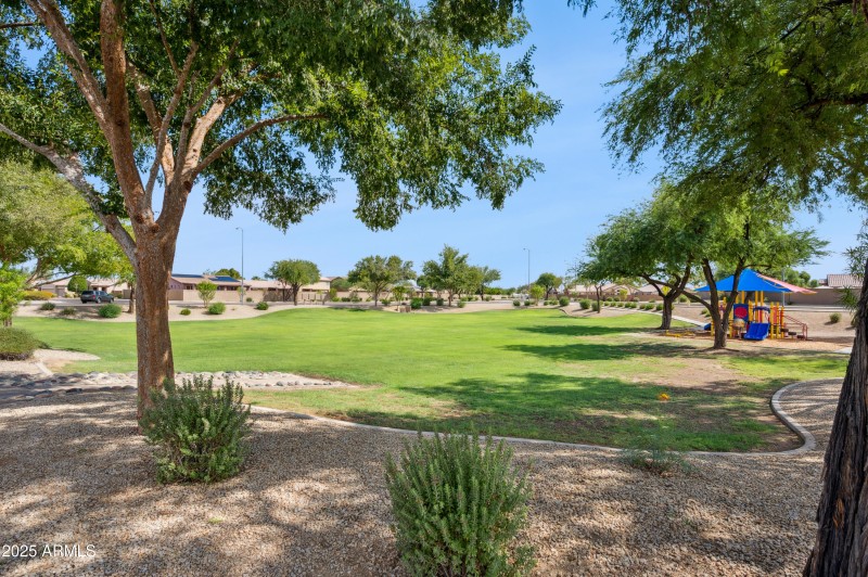 25-print-15012-w-caribbean-ln