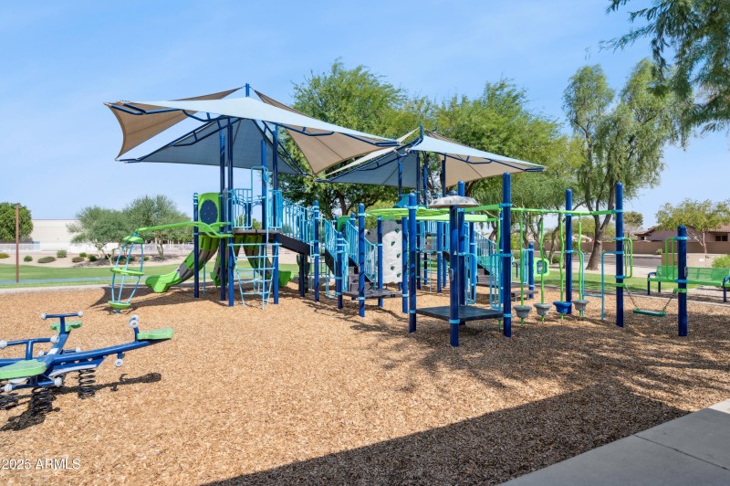 27-print-15012-w-caribbean-ln