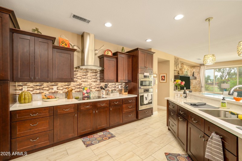 Kitchen Cooking Area