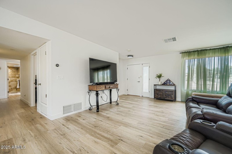 10659 N Eagle Ln - Web Quality - 008 - 1