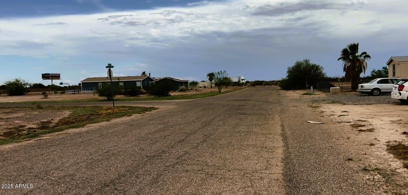 Street_Looking South-i10