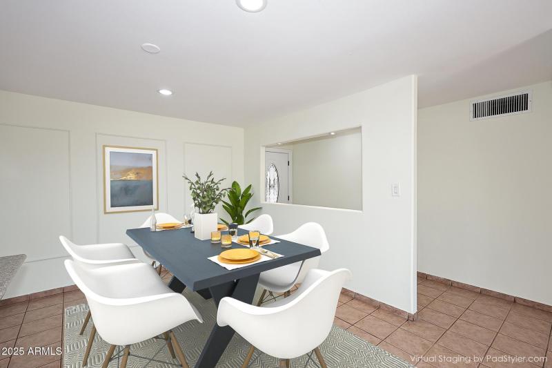 Staged Photo Dining Room