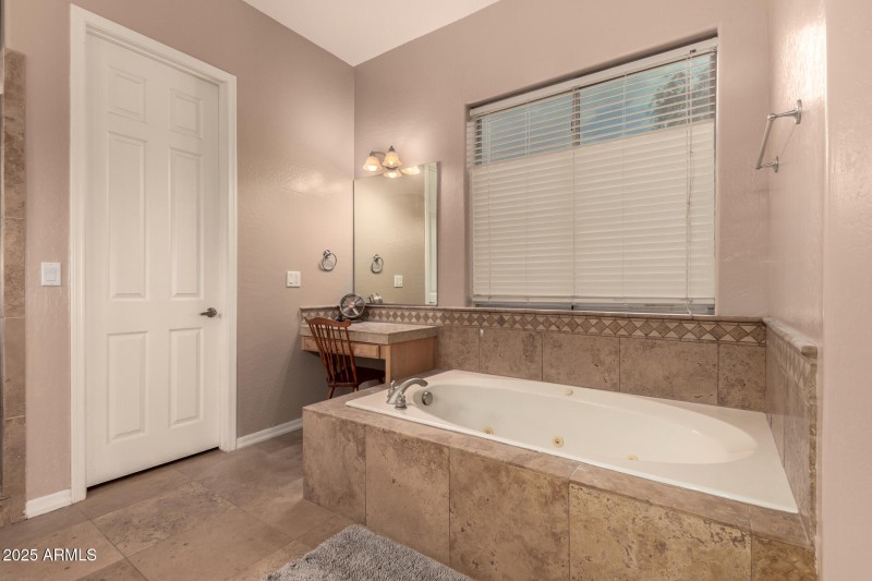 21 - Silverdale 2569