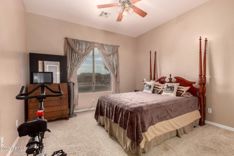 23 - Silverdale 2569